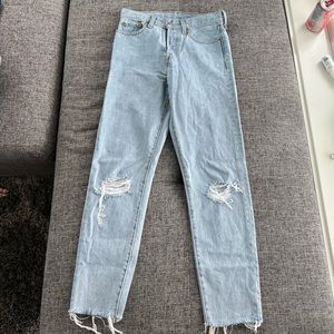 Levi straight leg wedgie jean